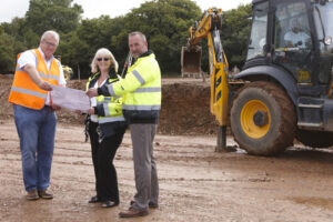 (L-R) Nigel Passmore of Unit Build (SW LLP) with Kim Precious Managing Director Securi-Guard Monitoring and Scott Boyd Managing Director Securi-Guard Fi